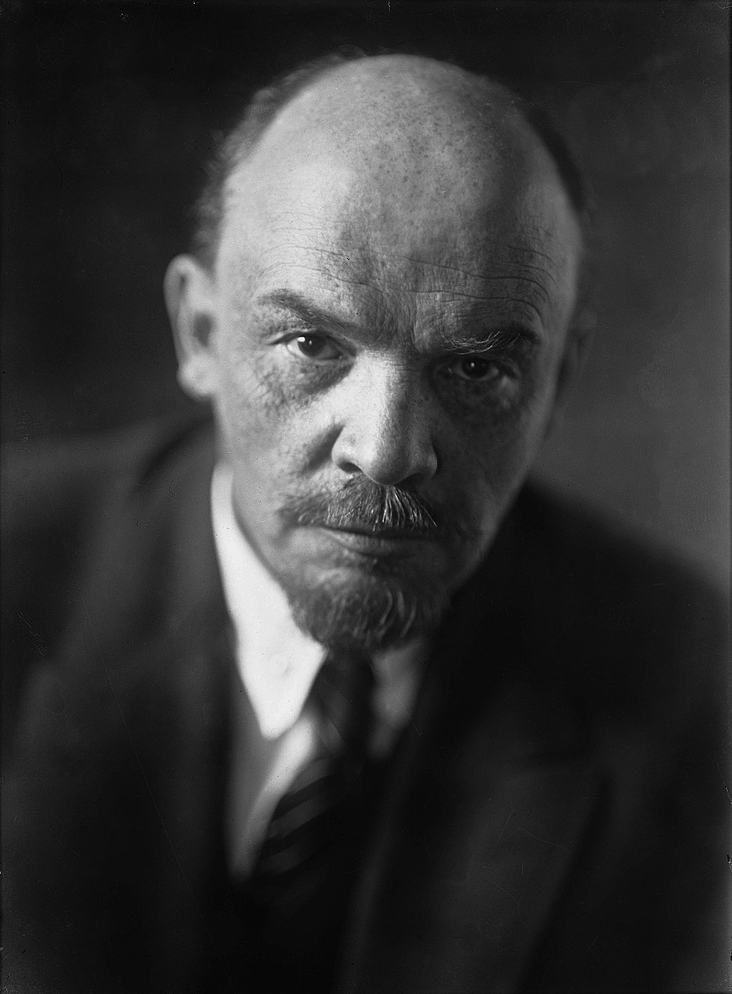 Who was Vladimir Lenin and what were his contributions to the Soviet Union